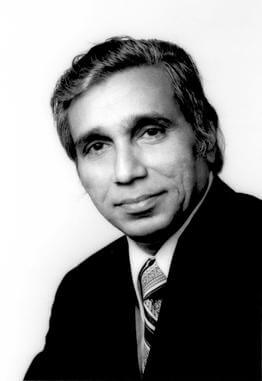 ফজলুর রহমান খান
